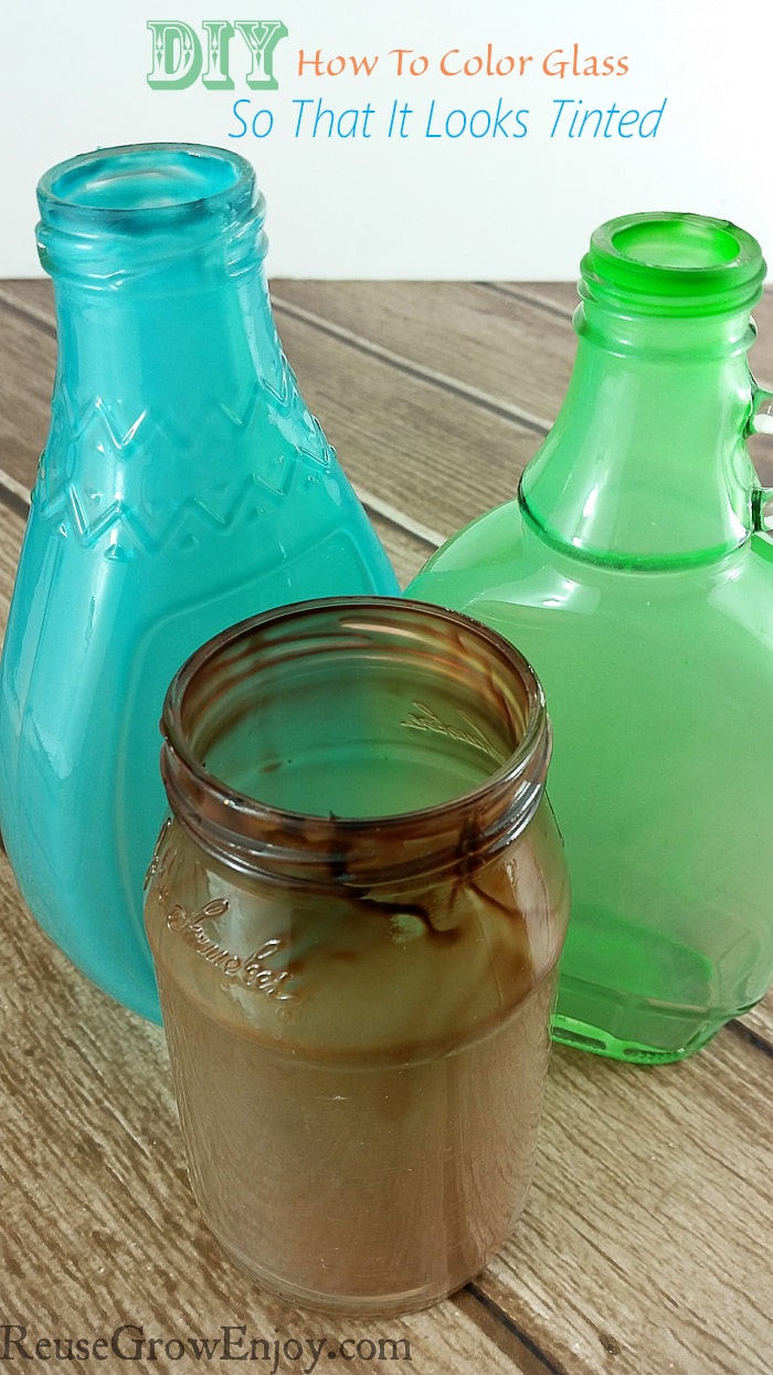 How to Make Color Liquid for Glass Bottles