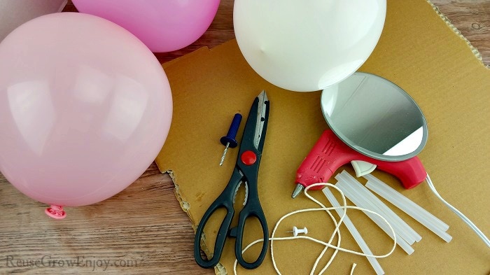 https://reusegrowenjoy.com/wp-content/uploads/Balloon-Craft-Supplies.jpg