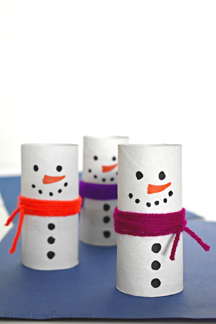 3 cardboard snowman with yarn scarf