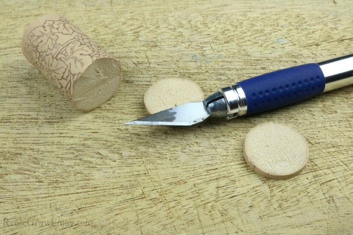 Cut end off cork