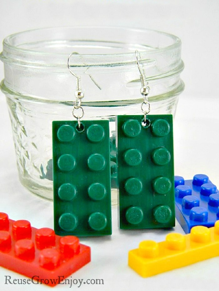 Have some extra Legos kicking around the floor? Check out these cute and easy DIY Lego earrings that are made from upcycled Legos.