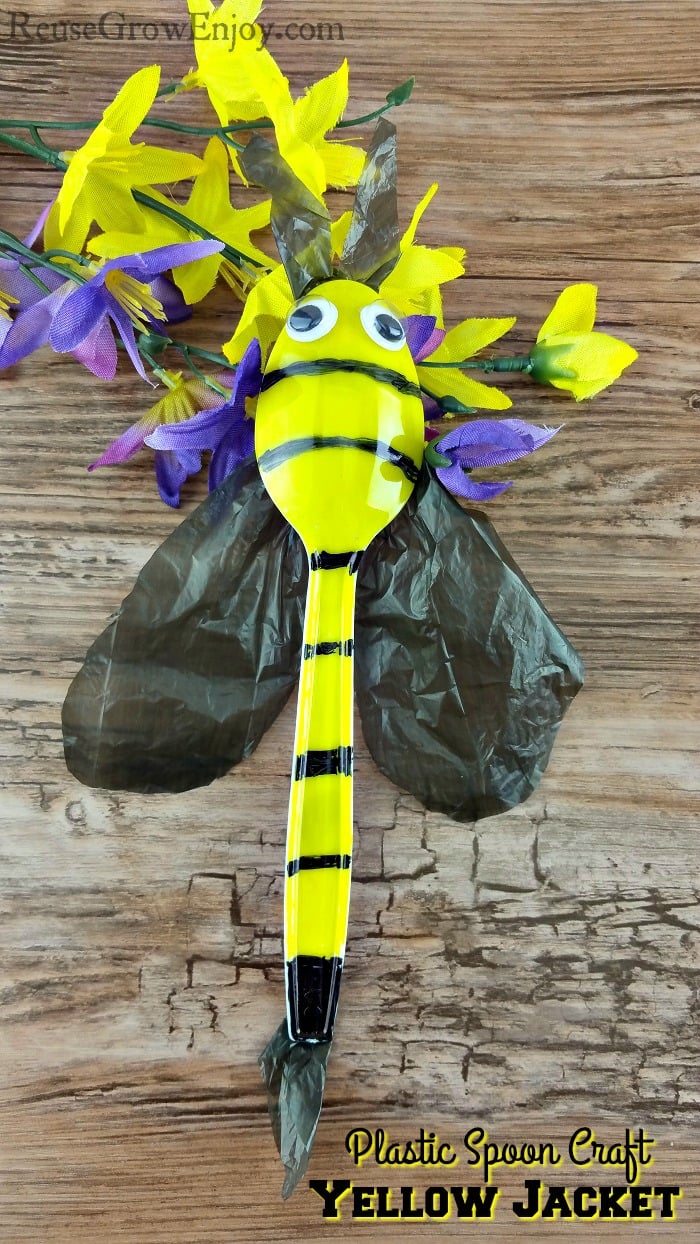 Plastic Spoon Craft Yellow Jacket