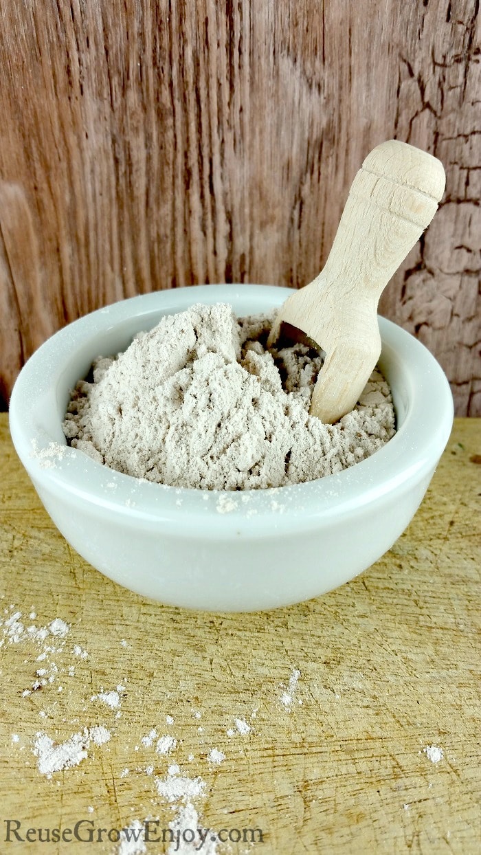 Bentonite Clay is considered a healing clay and healing clays have fallen out of popularity over recent years. I am going to show you 7 benefits of Bentonite Clay!