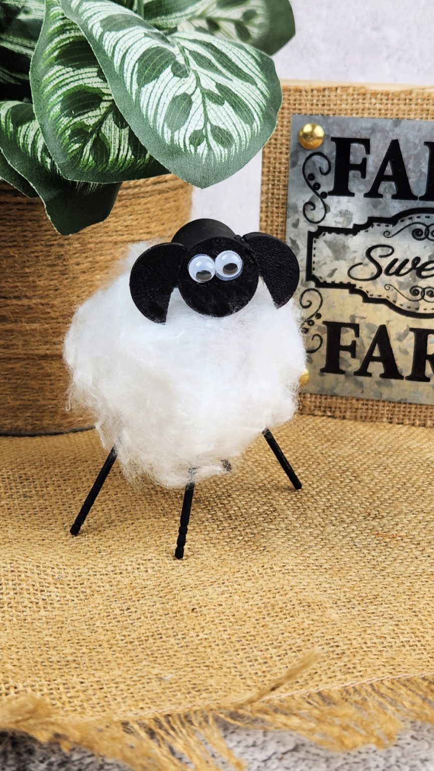 Sheep - Upcycled Thread & Beadwork X-Mas Decor Hanging 07