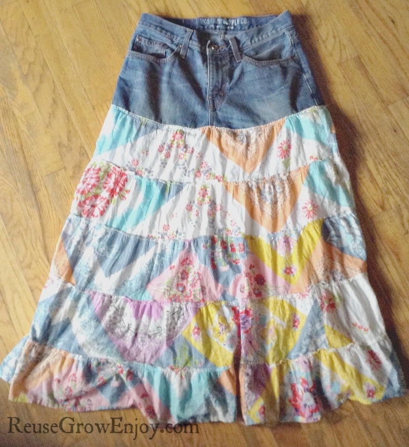 Upcycle jeans hot sale to skirt