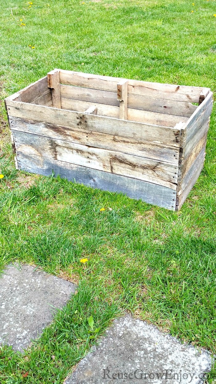 Wood Pallet Diy Raised Planter Box, Building A Garden Box From Pallets